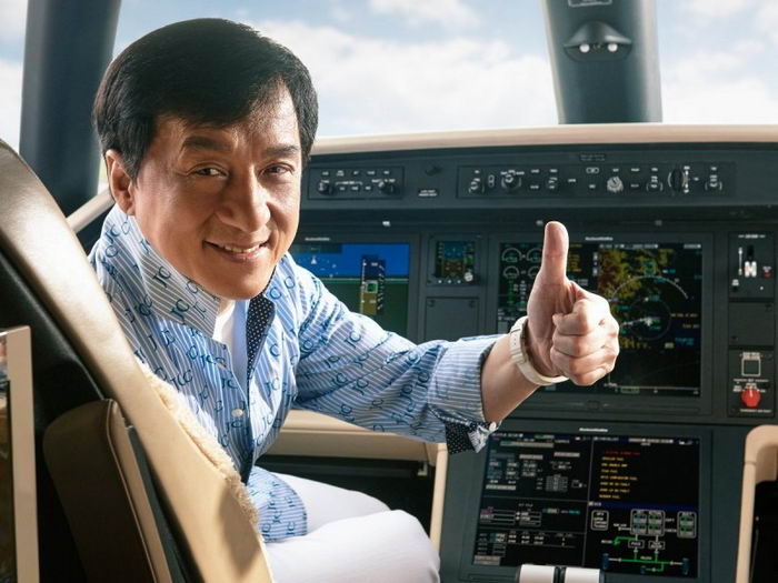 jackie-chan-private-jet-07