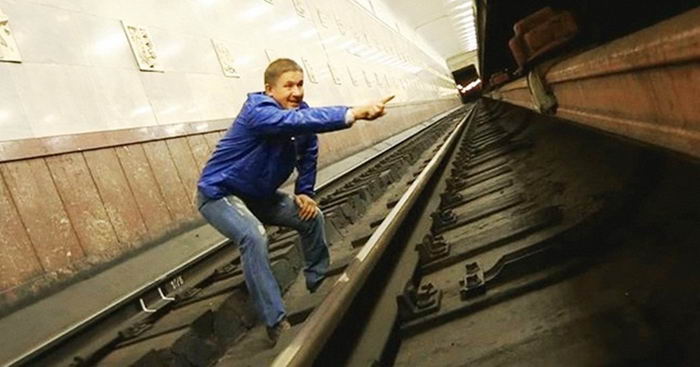 when-fall-subway-tracks-01